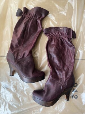 SLOUCHY BURGUNDY LEATHER BOOTS